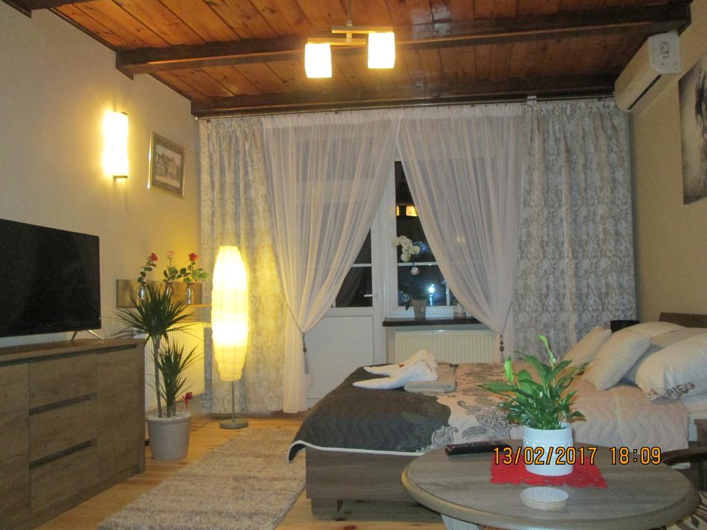 Apartamenty Przy Farze カジミエシュ・ドルニ エクステリア 写真
